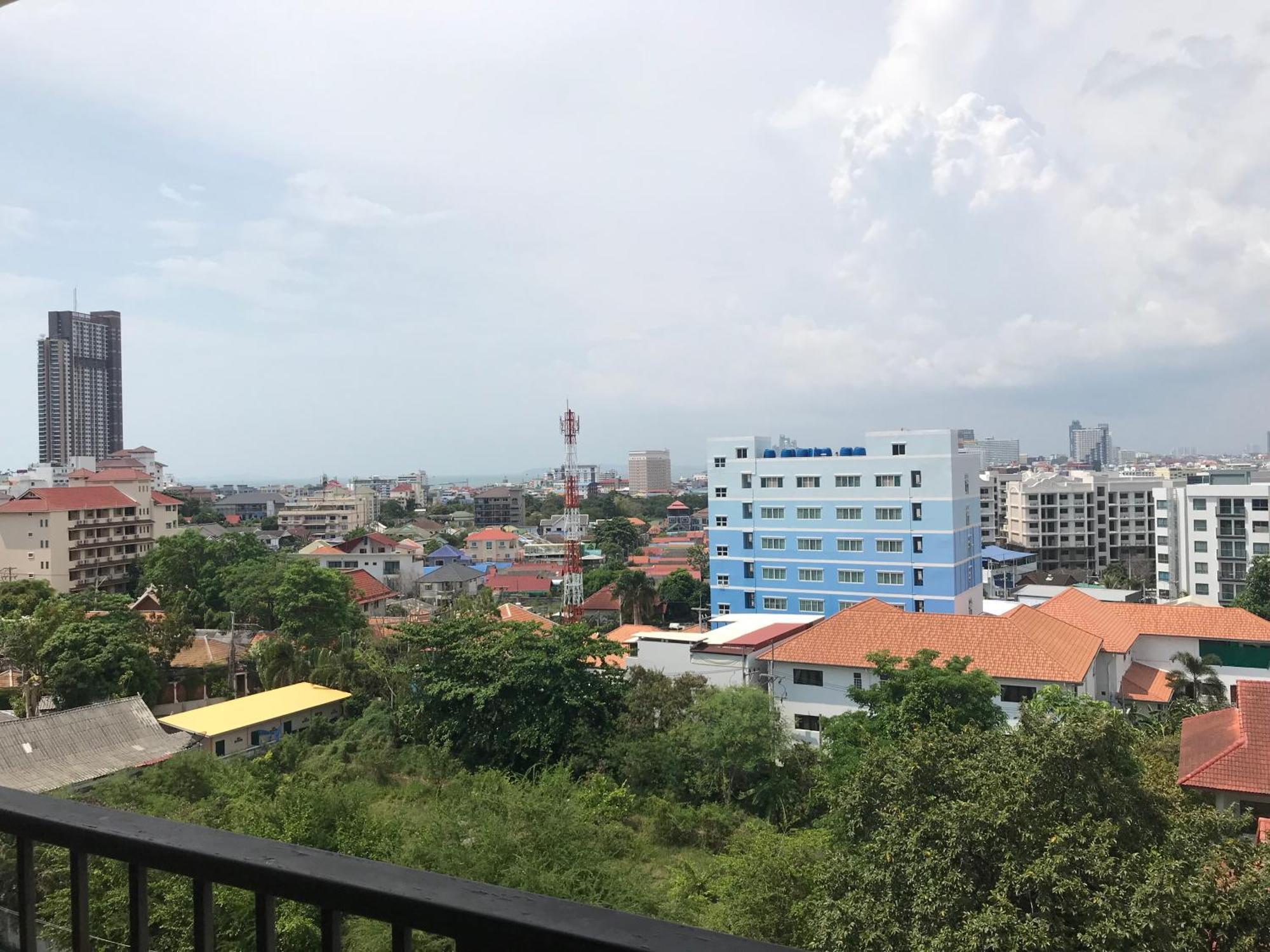 Diamond Suite Pattaya Buitenkant foto