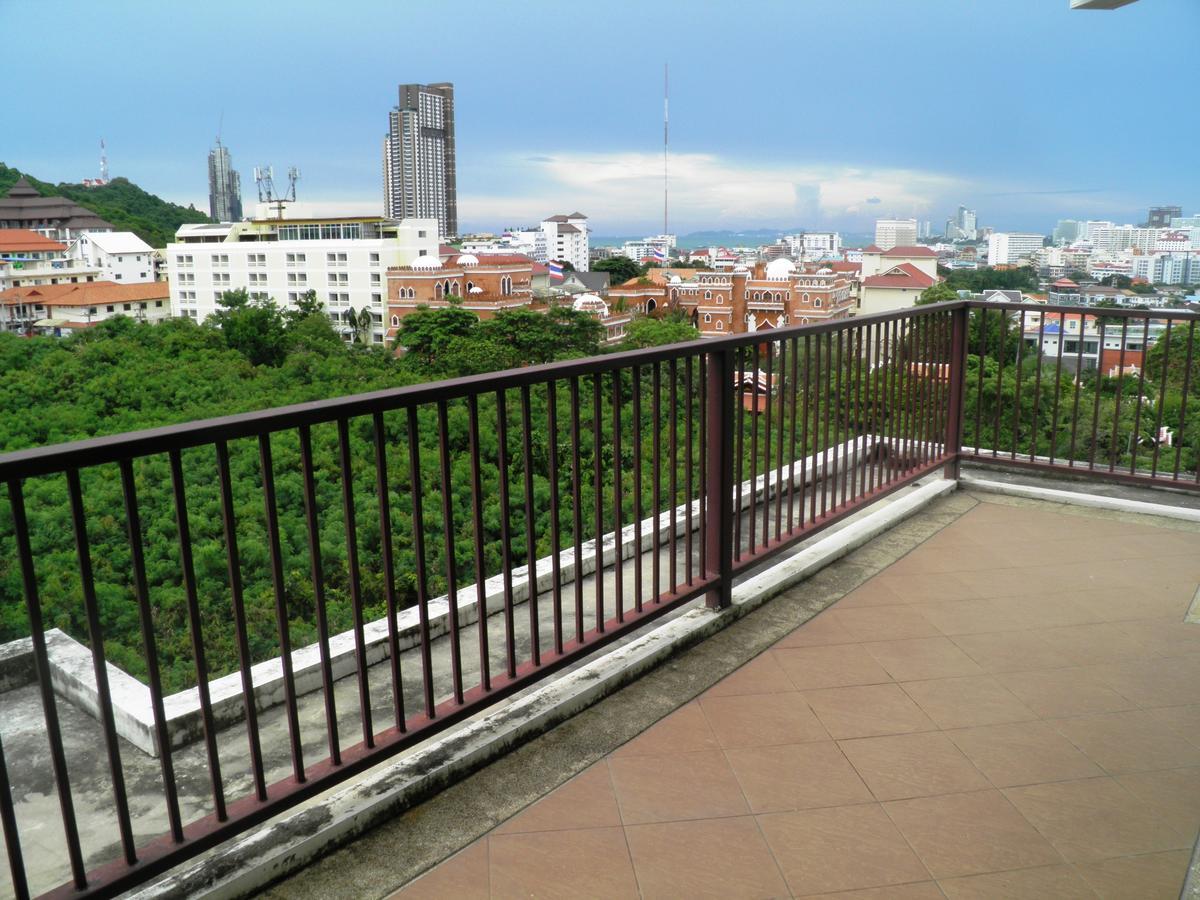 Diamond Suite Pattaya Buitenkant foto