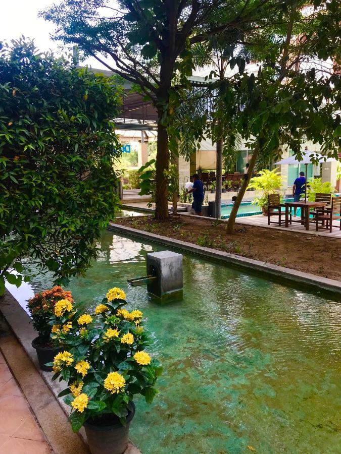 Diamond Suite Pattaya Buitenkant foto